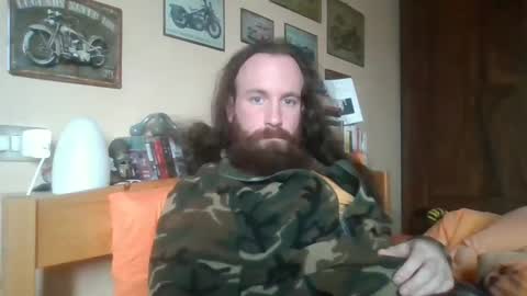 yeti_92 online show from February 9, 2025, 1:03 pm