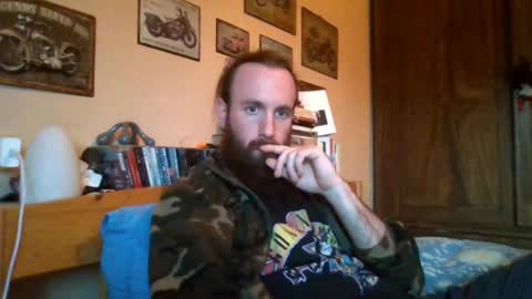 yeti_92 online show from March 6, 2025, 5:11 pm