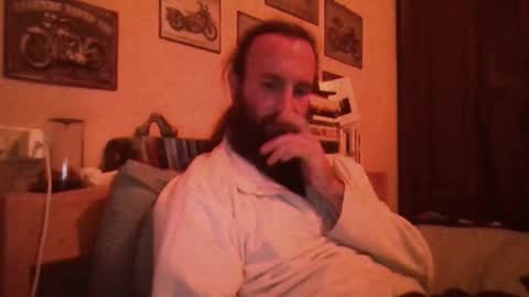 yeti_92 online show from November 6, 2025, 5:36 pm