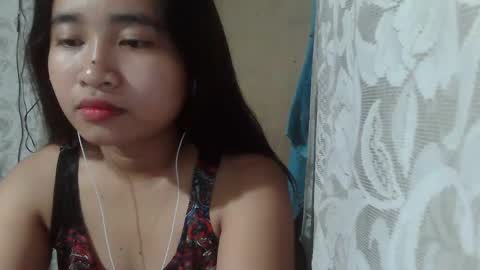 yhang_19 online show from December 5, 2024, 12:44 pm