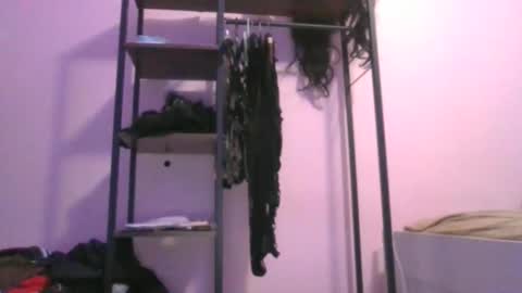 yin476 online show from October 24, 2025, 2:41 am