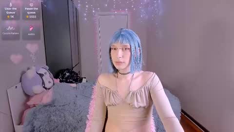 Mikaella - Mika online show from February 7, 2026, 10:24 pm