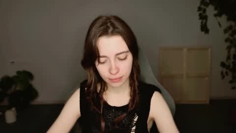 yoka_paradoxxx online show from November 6, 2025, 5:30 am