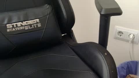 yokaxondoo online show from April 7, 2026, 3:18 am