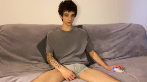 Yoo Dee Ohh online show from December 1, 2025, 7:57 am