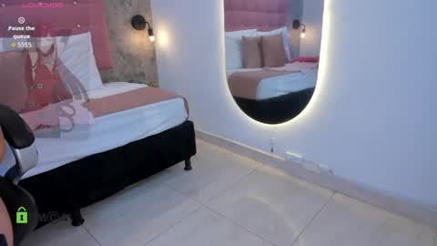 Yoselin online show from April 11, 2026, 7:45 am