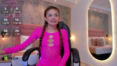 Yoselin online show from April 15, 2026, 3:46 am