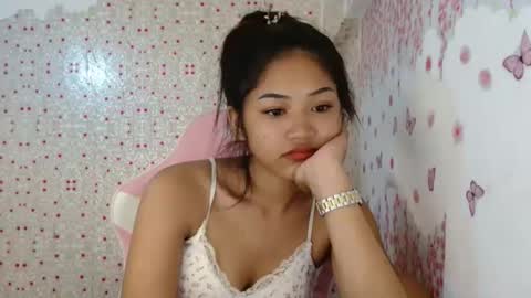 Snapshot of yosufloversweet chatting on October 6, 2025, 12:57 pm fin online show from October 6, 2025, 12:57 pm