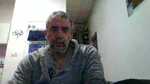 Snapshot of youdeservit chatting on February 12, 2025, 6:40 am CrayZio online show from February 12, 2025, 6:40 am