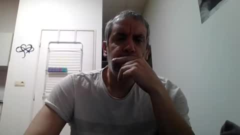 Snapshot of youdeservit chatting on March 10, 2025, 2:06 am CrayZio online show from March 10, 2025, 2:06 am