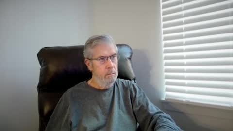 Colorado Guy Straight online show from September 22, 2025, 1:02 pm