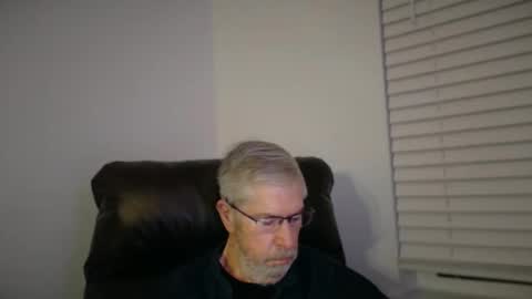 Colorado Guy Straight online show from December 18, 2025, 12:11 pm