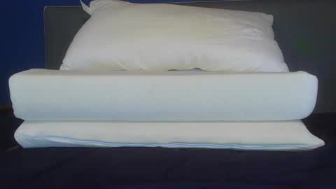 Snapshot of youmustnotknow chatting on September 28, 2025, 5:07 pm YouMustNotKnow online show from September 28, 2025, 5:07 pm