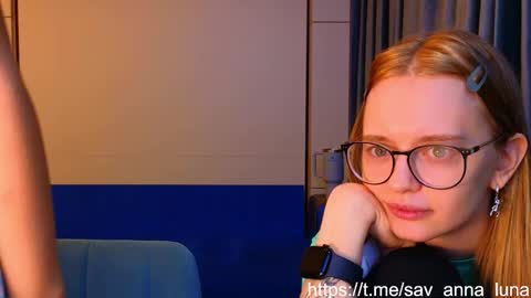 Anna and Luna online show from March 27, 2026, 5:45 pm