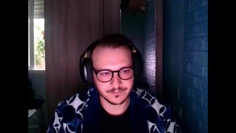 Snapshot of younromki chatting on February 1, 2026, 12:26 pm A... online show from February 1, 2026, 12:26 pm