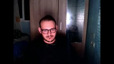 Snapshot of younromki chatting on February 13, 2026, 12:39 am A... online show from February 13, 2026, 12:39 am