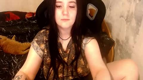 Snapshot of your_8a8y chatting on March 6, 2026, 1:24 am your_8a8y online show from March 6, 2026, 1:24 am