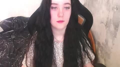 Snapshot of your_8a8y chatting on March 17, 2026, 7:23 am your_8a8y online show from March 17, 2026, 7:23 am