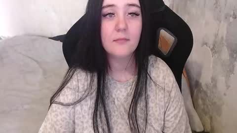 Snapshot of your_8a8y chatting on March 22, 2026, 10:18 am your_8a8y online show from March 22, 2026, 10:18 am