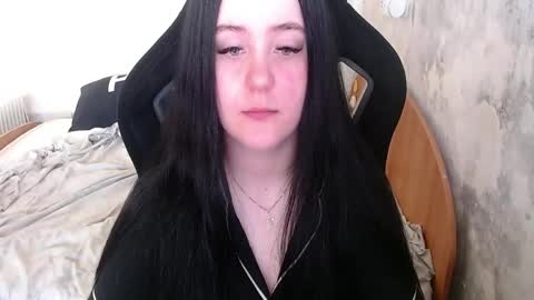 Snapshot of your_8a8y chatting on April 16, 2026, 5:19 am your_8a8y online show from April 16, 2026, 5:19 am