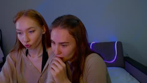 Amelia online show from April 19, 2026, 2:27 pm