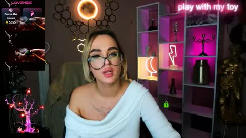 Snapshot of your_bunny12 chatting on November 25, 2025, 2:28 pm your bunny12 online show from November 25, 2025, 2:28 pm