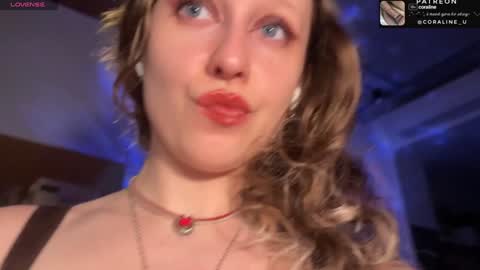 Snapshot of your_coraline_ chatting on January 19, 2025, 4:14 pm your_coraline_ online show from January 19, 2025, 4:14 pm