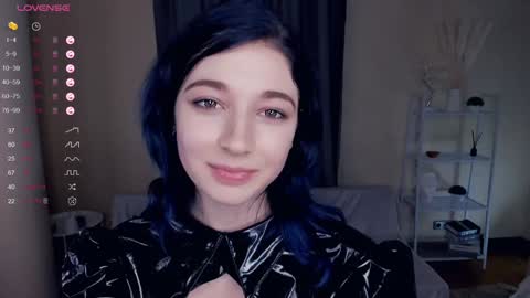 Lina online show from January 15, 2025, 9:13 am