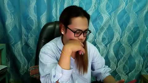 Snapshot of your_dreamgirlxxx69 chatting on September 10, 2025, 12:32 am your_dreamgirlxxx69 online show from September 10, 2025, 12:32 am