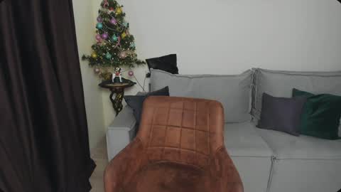 Goddess Alana online show from December 20, 2024, 2:38 pm