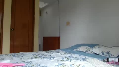 Snapshot of your_emma1 chatting on September 16, 2025, 3:02 pm emma online show from September 16, 2025, 3:02 pm