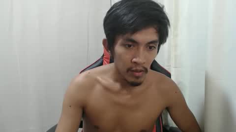 your_guy111 online show from May 5, 2026, 10:23 am