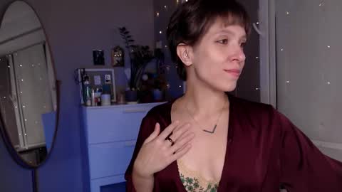 Snapshot of your_hot_ex chatting on October 6, 2025, 8:28 pm Alex and Kris long hair online show from October 6, 2025, 8:28 pm