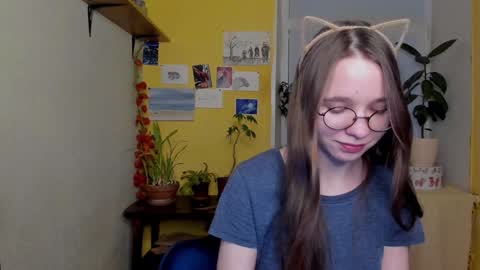 Snapshot of your_leslie chatting on December 28, 2024, 4:09 pm Leslie online show from December 28, 2024, 4:09 pm