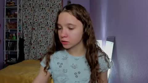 Snapshot of your_leslie chatting on September 29, 2025, 2:49 am Leslie online show from September 29, 2025, 2:49 am