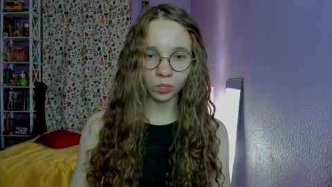 Snapshot of your_leslie chatting on October 18, 2025, 10:21 pm Leslie online show from October 18, 2025, 10:21 pm