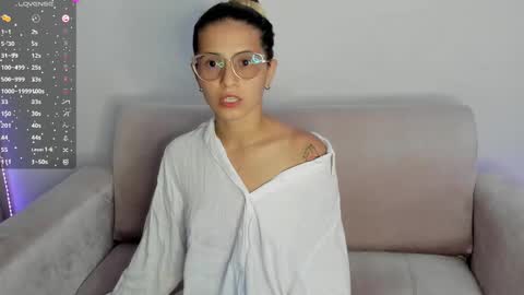 Lila  online show from February 8, 2025, 8:53 pm