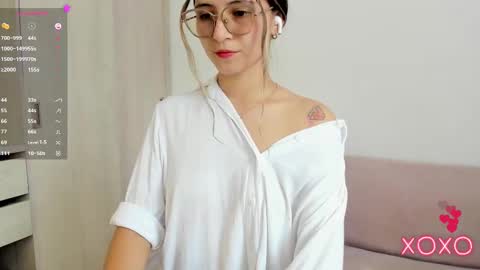 Lila  online show from September 28, 2025, 7:41 pm