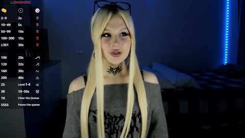 Eva online show from March 6, 2025, 10:04 pm