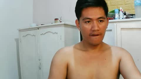 Snapshot of your_love_miaka chatting on April 5, 2026, 3:58 am your_love_miaka online show from April 5, 2026, 3:58 am