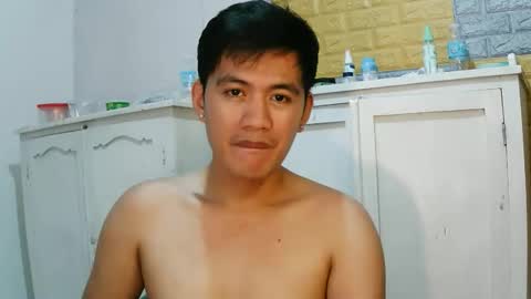 Snapshot of your_love_miaka chatting on April 16, 2026, 12:55 am your_love_miaka online show from April 16, 2026, 12:55 am