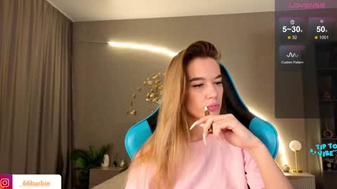 Jessica Loyd online show from January 30, 2025, 3:11 am