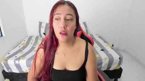 Snapshot of your_naughty_girl_x chatting on January 12, 2025, 4:00 am EMILY independent model online show from January 12, 2025, 4:00 am