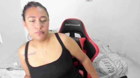 Snapshot of your_naughty_girl_x chatting on January 29, 2025, 9:33 am EMILY independent model online show from January 29, 2025, 9:33 am