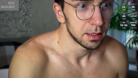 Your new boyfriend17 online show from March 4, 2025, 8:13 am