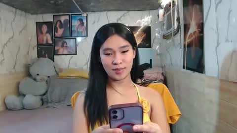 your_twinkletoes18 online show from May 6, 2026, 12:21 pm