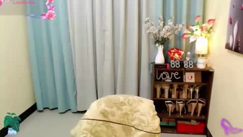 Snapshot of yourangelictransgirl chatting on March 15, 2026, 11:27 am Hi its me Yna online show from March 15, 2026, 11:27 am