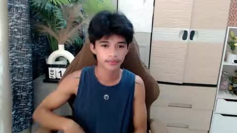 Snapshot of yourasian_eric chatting on February 15, 2026, 4:25 pm yourasian_eric online show from February 15, 2026, 4:25 pm