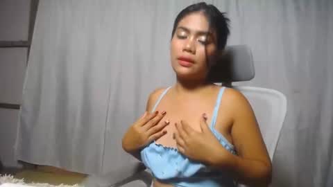 Snapshot of yourasian_sweetgurl69 chatting on September 10, 2025, 2:22 am A V A online show from September 10, 2025, 2:22 am