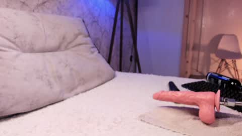 Natalie 20yo  PVT IS OPEN -- LUSH IS ON online show from December 11, 2024, 6:42 pm